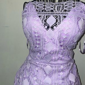 Cute dress with bra padding foral lacy and had a slit on the bottom back